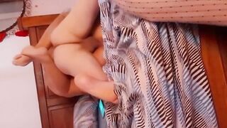 Cogiendo con la vecina en mi cama