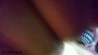 Me toco con un sex-toy hasta terminar y uso sperm de mi novio