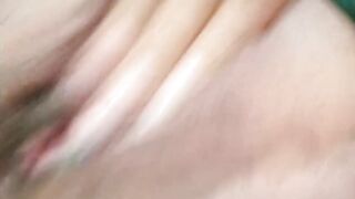 En la Habitación Del Hotel..Metiéndome Los Dedos Solita Hasta Acabar????