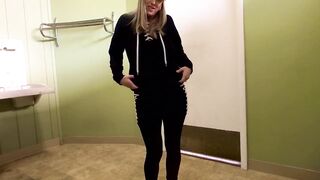 Brickbabe cums with her boots on!