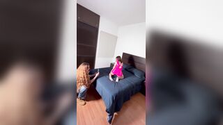 Mi vecina me toca muy rico xxx