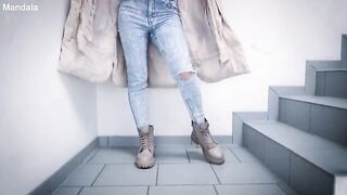 Emma got drilled in the butt at the 1st casting