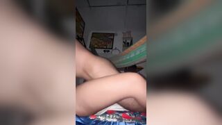 Hermanastra me folla duro con DING-DONG y luego me la follo