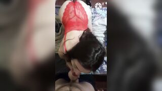 Chupando rica verga hasta sacarle la lechita