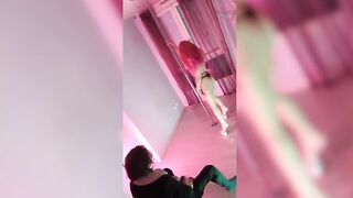 Amateur Français - Pari perdu, ma meilleure amie Noochka me doit un Striptease ET ELLE LE FAIT !