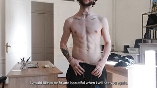 Je me branle pour toi après le sport, je voudrais que tu sois là pour me sucer.