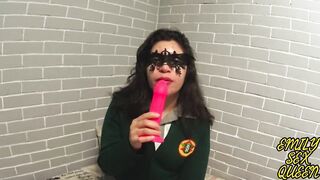 JOI - Colegiala mexicana de secundaria te da instrucciones para masturbarte - Emily Sex Queen