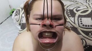 SERVITUDE facial en GORDITA con jizz en ella