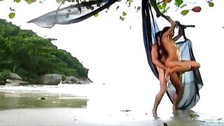 That morning, an handsome pair went for a stroll on the beach. The brunette hair was feeling romantic, during the time that her partner was very concupiscent. After chasing her around, that guy lastly manages to have a bit of booty.