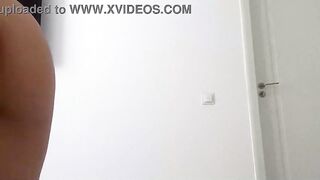 Stepsister's booty in hawt recent bikini