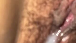 Me encontre la esposa de mi'migo el se fue a trabjar y la invite a follar dijo que si