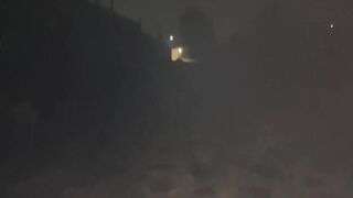 Sexo al aire libre con el novio de mi mejor amiga. Caminando por la calle en pants