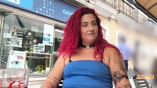 Eketra Red goes out on the street with a remote sextoy. Public flashing around Seville!