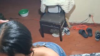 Novia dando una mamada, quiere la lechita en su cara