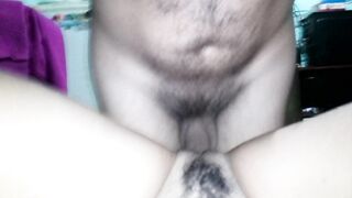 CASERO CON LA EMPLEADA CULO GRANDE COGIENDO BIEN RICO