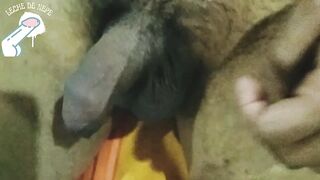 Me masturbo frente al espejo