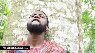 Hot rencounter in the jungle