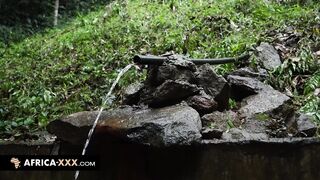 Hot rencounter in the jungle