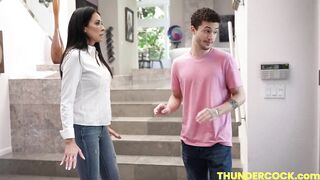 Hawt mother I'd like to fuck Reagan Foxx bangs a Massive Shlong