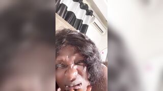 This guy’s an booty eater.