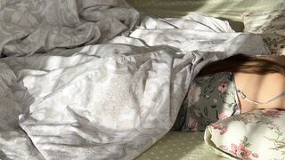 Stepbrother Tricks Stepsister With Massage and Screws Her – Free Use Creampie