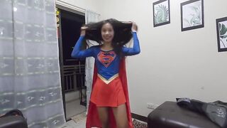 4K Supergirl
