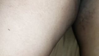 MI HEMBRA JUGANDO CON SU VIBRADOR, DISFRUTEN