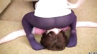 Girl-on-Girl Facesitting in Stockings