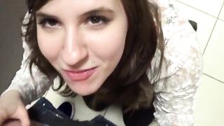 brit escort gets dressing room gg oral