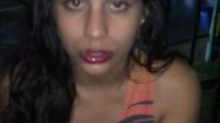 Que rico le doy un garganta profunda en el balcón de un hotel