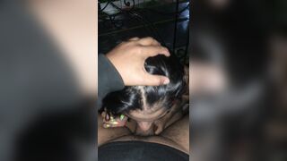 Que rico le doy un garganta profunda en el balcón de un hotel