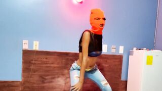 rica morena exitada se masturba tan rico