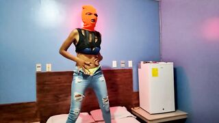 rica morena exitada se masturba tan rico