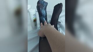 EBONY HOSE WITH LOTS OF COSMETICS