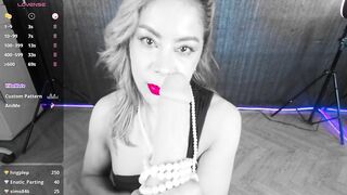 Alluring mother I'd like to fuck Screws with a Large Dick and Her Pearl Necklace!