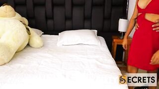 I ENTICE MY STEPFATHER INTO TEACHING ME ANYTHING ABOUT BANGING