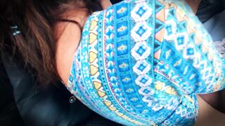 hermanastra argentina no aguanta las ganas de follar y se baja el pantalón en el carro