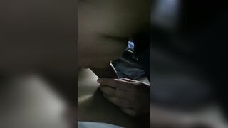 Mi primastra me da una manada mientras vemos una película