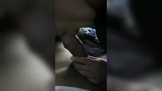 Mi primastra me da una manada mientras vemos una película