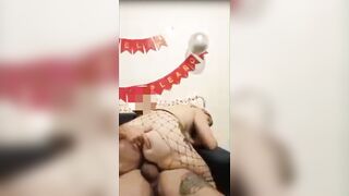 ME COJO A LA MUJER DE MI'MIGO COMO REGALO DE CUMPLEAÑOS. HOTWIFE NENAMALA