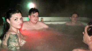 Sexy Jacuzzi Party: three Chaps and two Hotties with No Rules