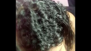 Chica negra y chico muy blanco – contraste que vuelve loco