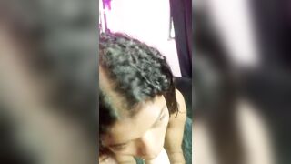 Chica negra y chico muy blanco – contraste que vuelve loco