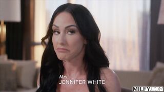 MILFY Stunner mother I'd like to fuck Jennifer Can't Resist Youthful Actor's Knob