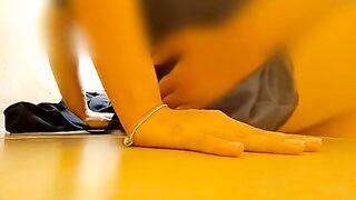 MELON - ทนไม่ไหว แหกหีให้เขาเย็ดจนน้ำแตก Part two (THAI TEEN ORIENTAL PUBLIC)