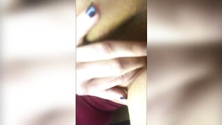 Fit Hourglass Chick Gets Bored and Fingers Herself in a Parking Lot