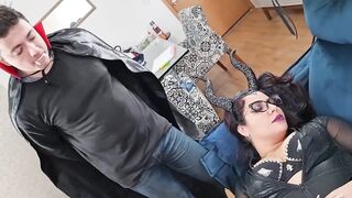 Dracula tries to bit Kiffa Witch but got his lesson