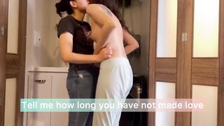 I screw my neighbour on her washing machine, I stick my fingers in her juicy and narrow entrance