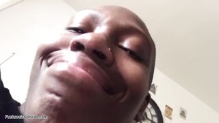 Slurping on the Twat close up