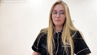 A stepson with broken arms poured goo into the snatch of a kind stepmother. - Thank u stepmother